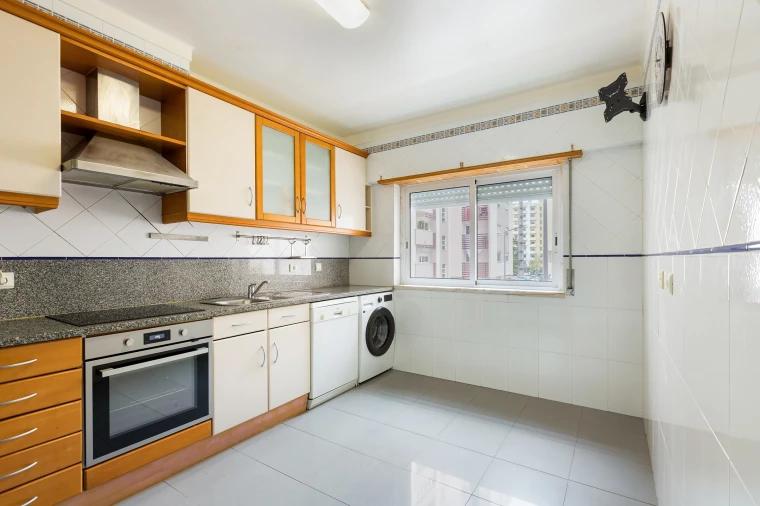 Apartamento T3 para Venda em Póvoa de Santa Iria e Forte da Casa Foto 23