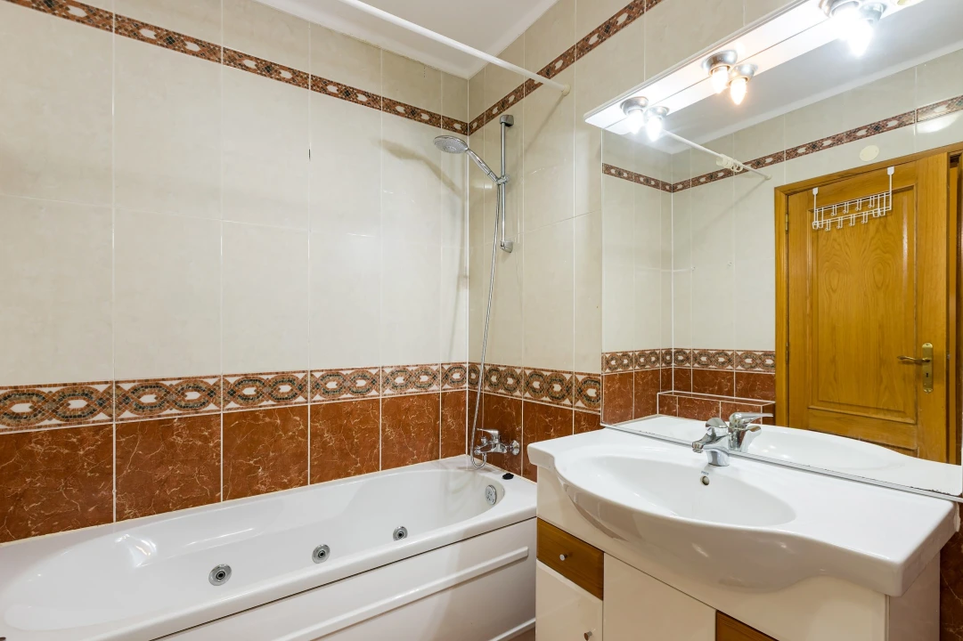 Apartamento T3 para Venda em Póvoa de Santa Iria e Forte da Casa Foto 31