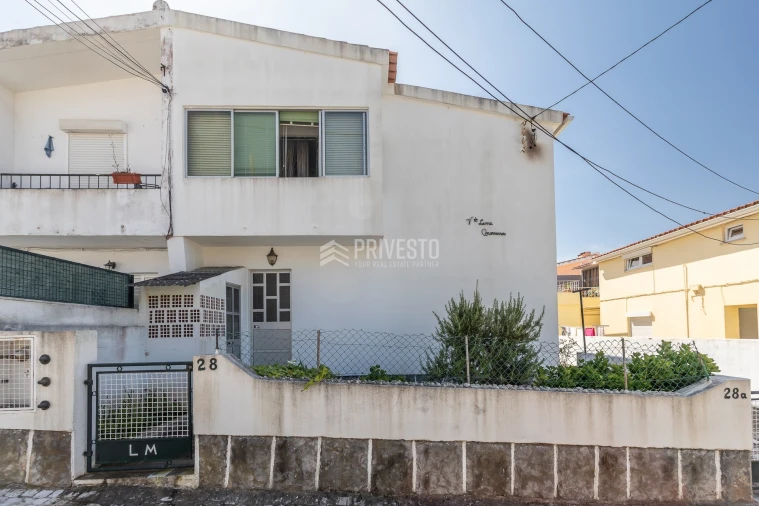 Moradia T4 para Venda em Alcabideche Foto 2