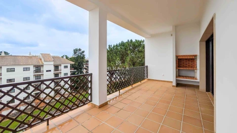 Apartamento T3 para Venda em Albufeira e Olhos de Água