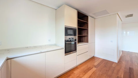 Apartamento T3 para Venda em Albufeira e Olhos de Água