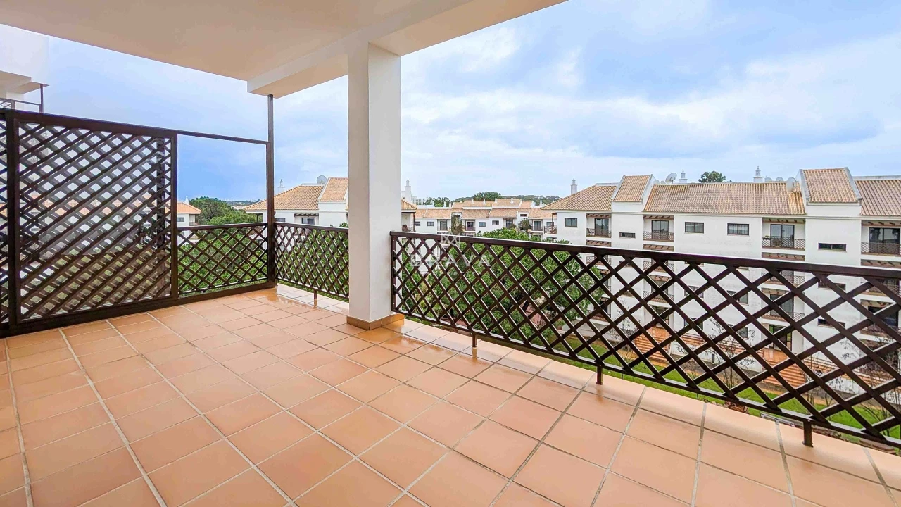 Apartamento T3 para Venda em Albufeira e Olhos de Água Foto 35