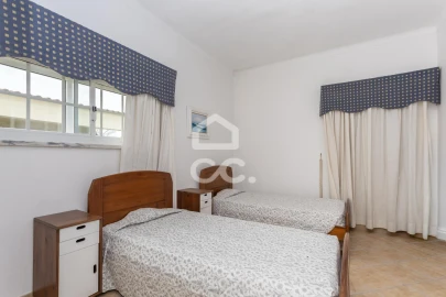 Quinta T5 para Venda em Quinta do Anjo