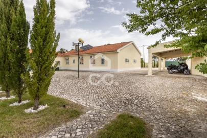 Quinta T5 para Venda em Quinta do Anjo