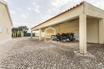 Quinta T5 para Venda em Quinta do Anjo