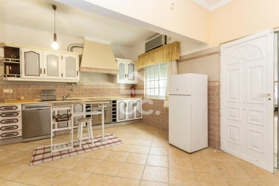 Quinta T5 para Venda em Quinta do Anjo