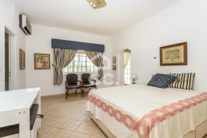 Quinta T5 para Venda em Quinta do Anjo