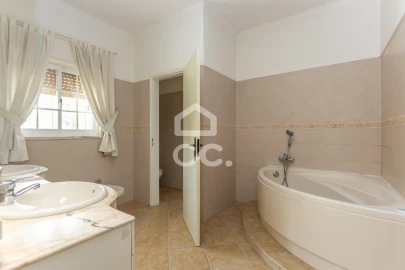 Quinta T5 para Venda em Quinta do Anjo