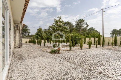 Quinta T5 para Venda em Quinta do Anjo