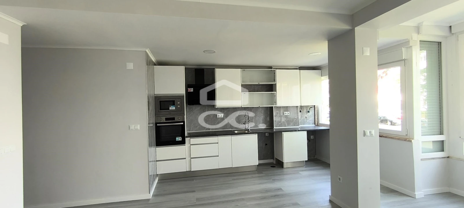 Apartamento T2 para Venda em Oeiras e São Julião da Barra, Paço de Arcos e Caxias Foto 3