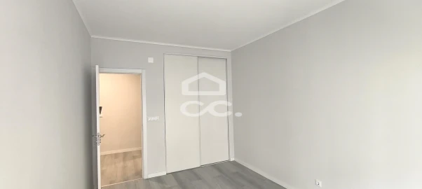 Apartamento T2 para Venda em Oeiras e São Julião da Barra, Paço de Arcos e Caxias