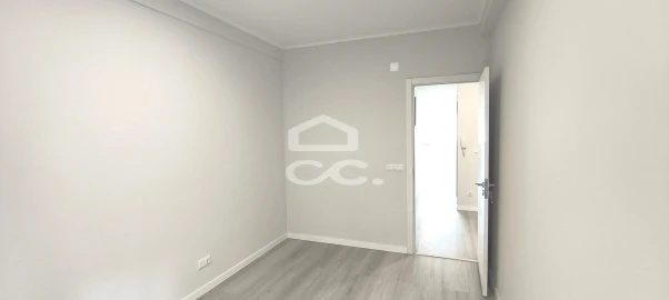 Apartamento T2 para Venda em Oeiras e São Julião da Barra, Paço de Arcos e Caxias