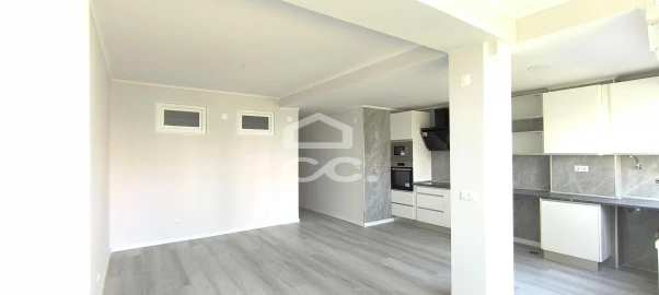 Apartamento T2 para Venda em Oeiras e São Julião da Barra, Paço de Arcos e Caxias