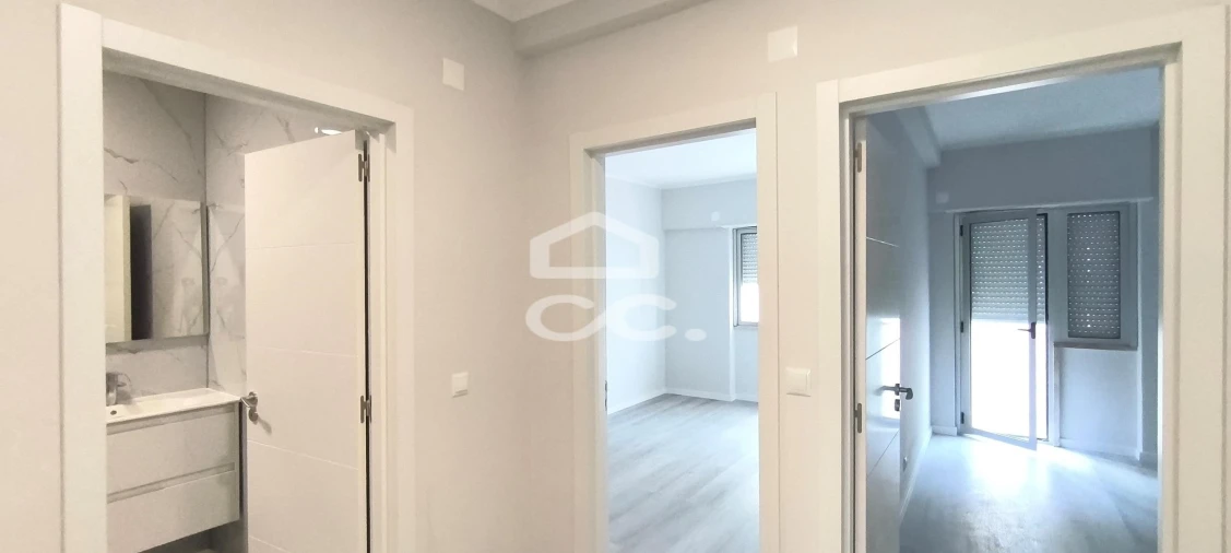 Apartamento T2 para Venda em Oeiras e São Julião da Barra, Paço de Arcos e Caxias Foto 14