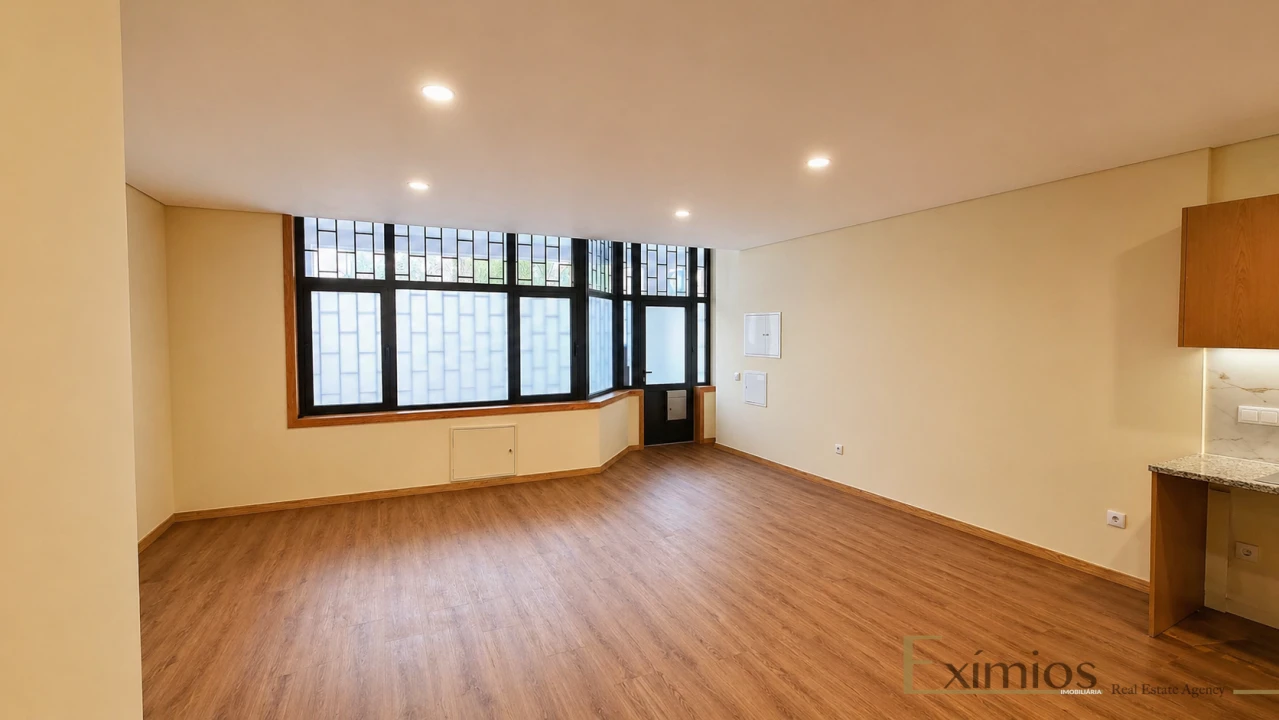 Negócio para Venda em Póvoa de Varzim, Beiriz e Argivai Foto 1