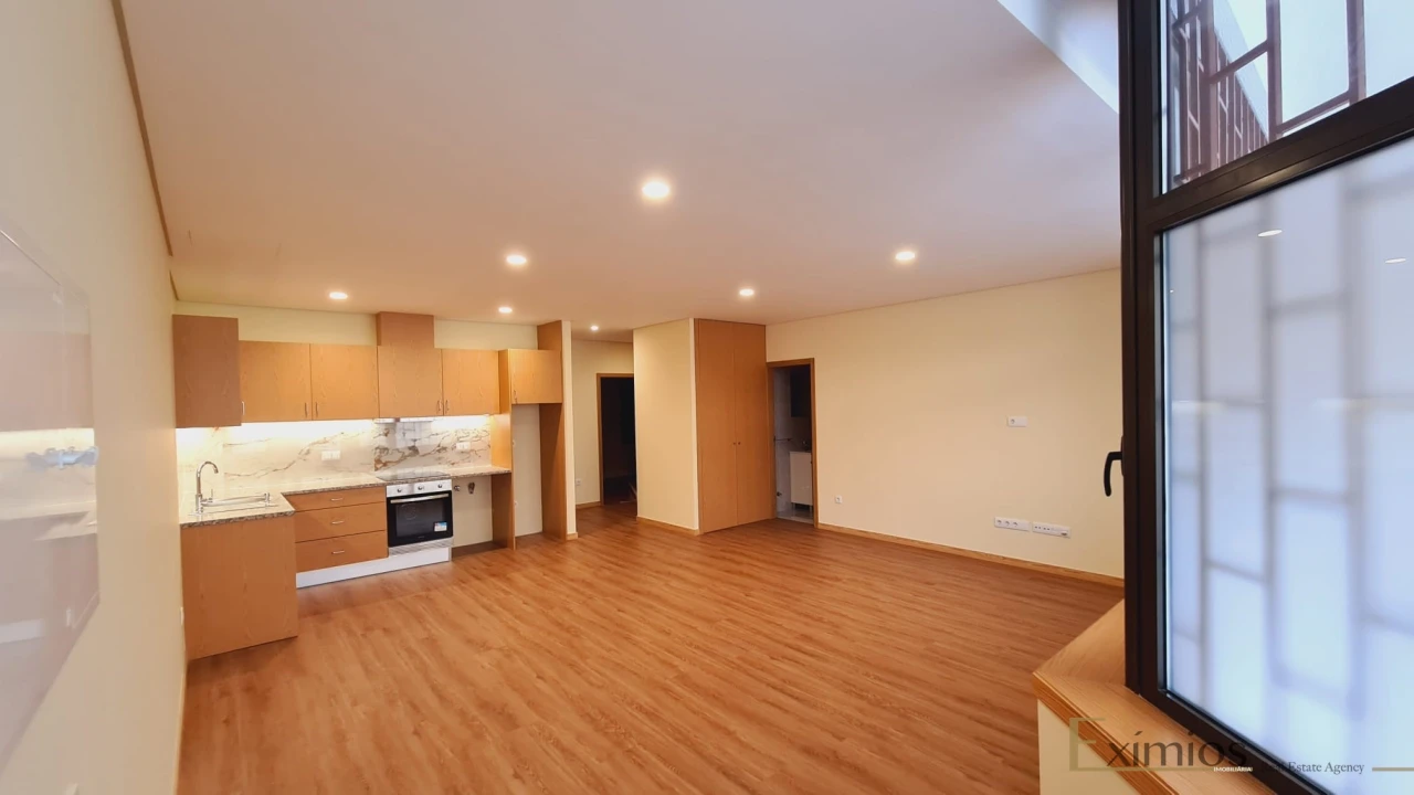 Negócio para Venda em Póvoa de Varzim, Beiriz e Argivai Foto 2