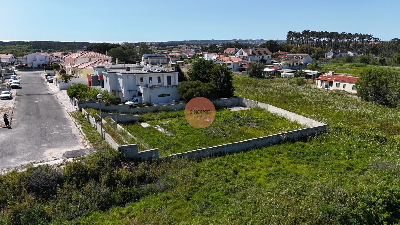 Terreno para Venda em Tornada e Salir do Porto Foto 12