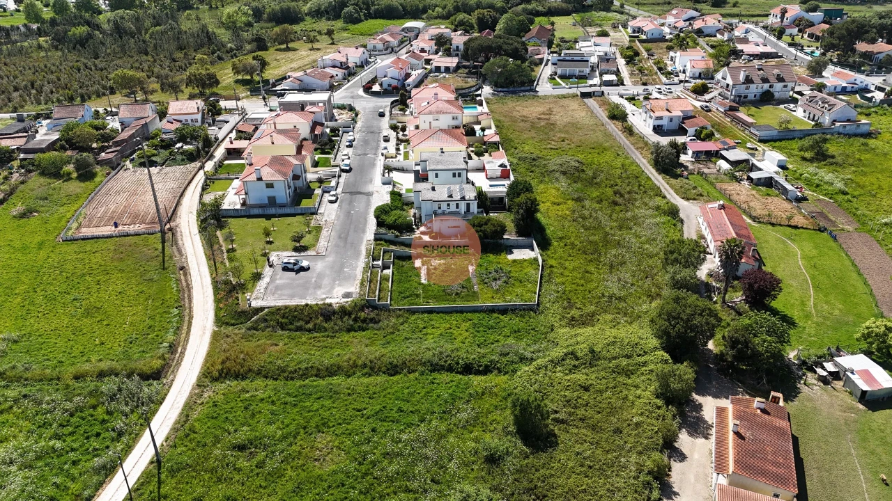 Terreno para Venda em Tornada e Salir do Porto Foto 8