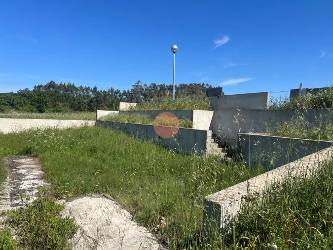 Terreno para Venda em Tornada e Salir do Porto Foto 15