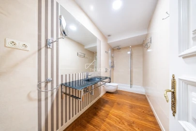 Moradia T8 para Arrendamento em Cascais e Estoril