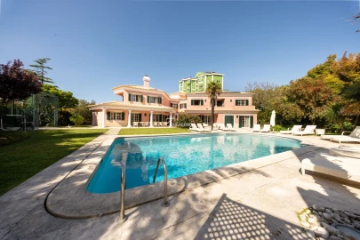 Moradia T8 para Arrendamento em Cascais e Estoril