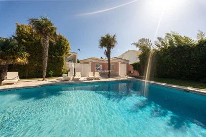 Moradia T8 para Arrendamento em Cascais e Estoril