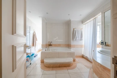 Moradia T8 para Arrendamento em Cascais e Estoril