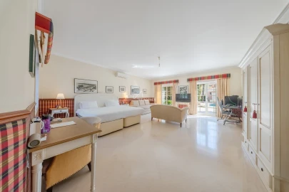 Moradia T8 para Arrendamento em Cascais e Estoril