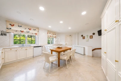 Moradia T8 para Arrendamento em Cascais e Estoril