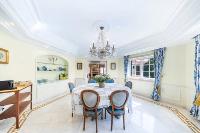 Moradia T8 para Arrendamento em Cascais e Estoril