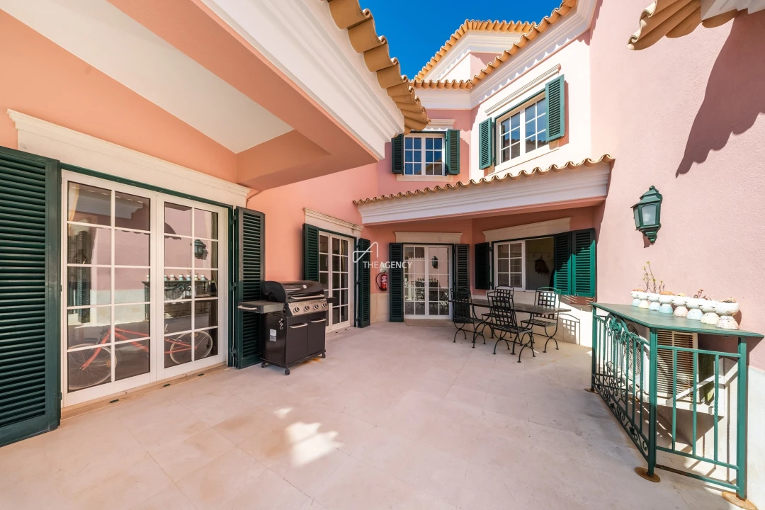 Moradia T8 para Arrendamento em Cascais e Estoril Foto 8