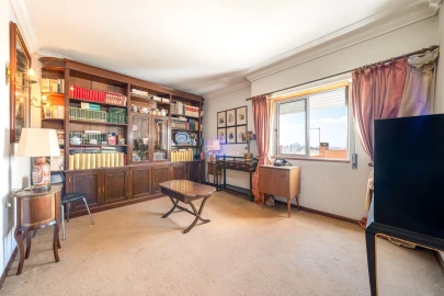 Apartamento T3 para Venda em Areeiro