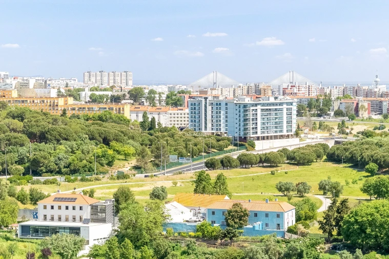 Apartamento T3 para Venda em Areeiro Foto 35