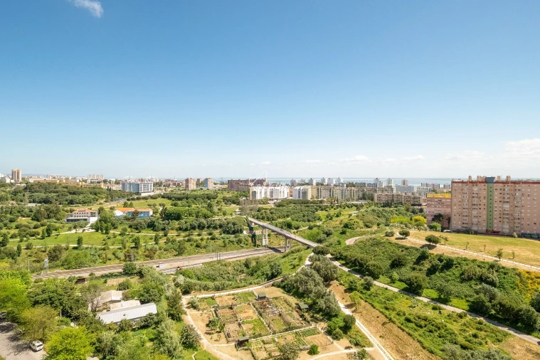 Apartamento T3 para Venda em Areeiro Foto 36