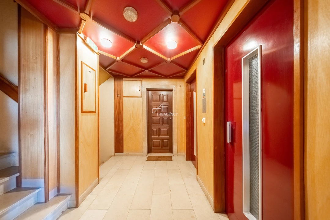 Apartamento T3 para Venda em Areeiro Foto 31