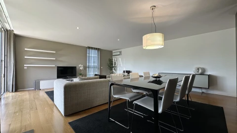 Apartamento T3 para Venda em Real, Dume e Semelhe