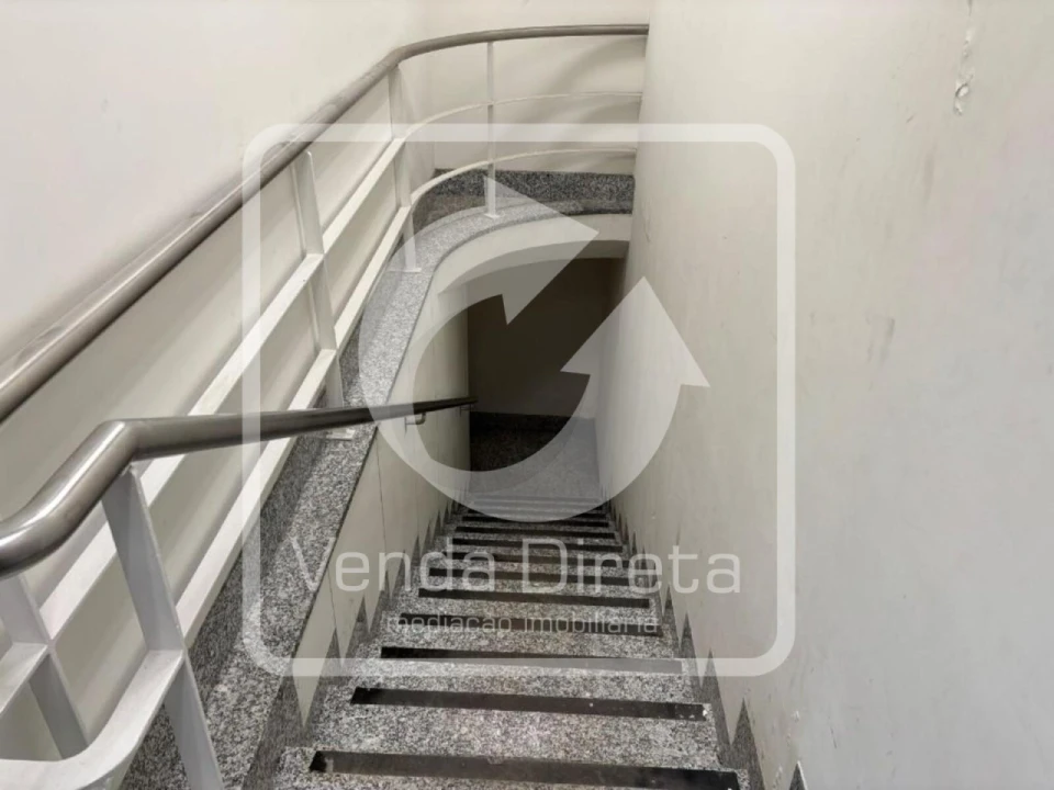 Loja para Venda em Póvoa de Santo Adrião e Olival Basto Foto 7