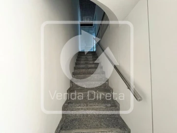 Loja para Venda em Póvoa de Santo Adrião e Olival Basto