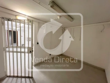 Loja para Venda em Póvoa de Santo Adrião e Olival Basto