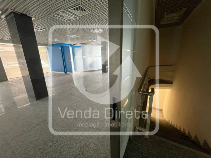 Loja para Venda em Póvoa de Santo Adrião e Olival Basto Foto 13