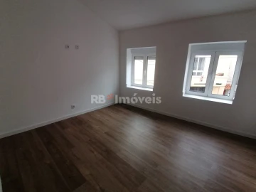 Apartamento T1 para Venda em Sé Nova, Santa Cruz, Almedina e São Bartolomeu