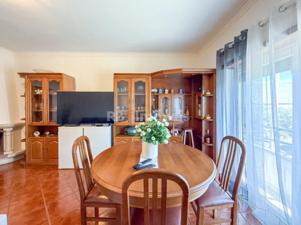 Apartamento T4 para Venda em Vila Nova da Barquinha Foto 9