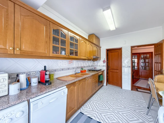 Apartamento T4 para Venda em Vila Nova da Barquinha Foto 3