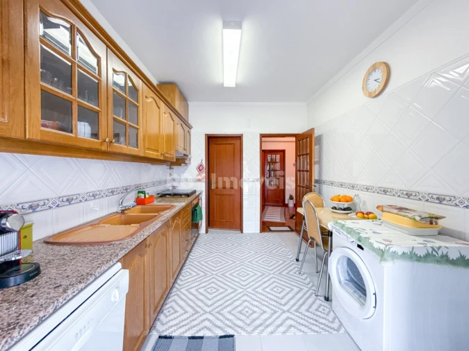 Apartamento T4 para Venda em Vila Nova da Barquinha Foto 13