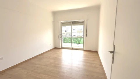Apartamento T3 para Venda em Odivelas