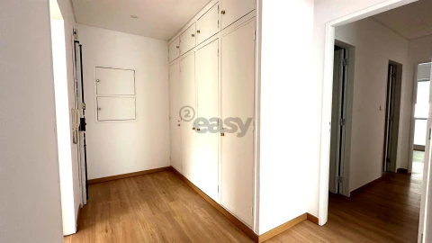 Apartamento T3 para Venda em Odivelas