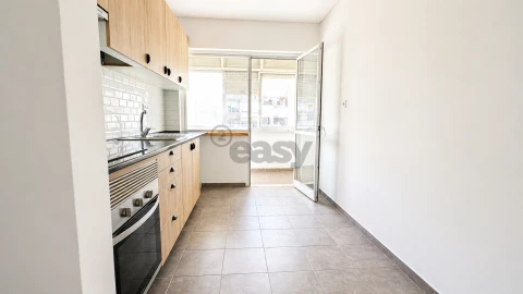 Apartamento T3 para Venda em Odivelas