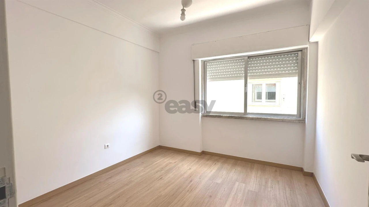 Apartamento T3 para Venda em Odivelas Foto 9