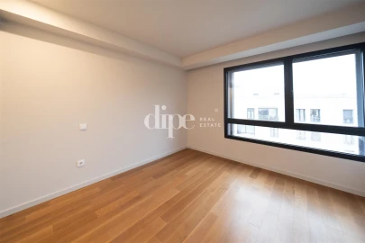 Apartamento T1 para Arrendamento em Urgezes