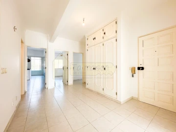 Apartamento T3 para Venda em Loule (São Clemente)